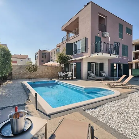 Appartement Onnela - Garden&pool