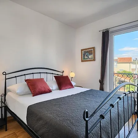 Onnela - Garden&pool Appartement Trogir