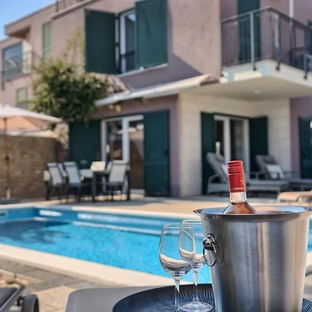 Appartement Onnela - Garden&pool Trogir